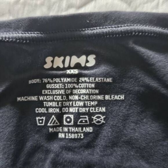 SKIMS BIKINI PANTY NWT - Picture 5 of 7